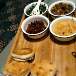 烏魯木齊雨軒齋清真食品旗下第九味清真餐飲 顧客綜合評價(jià)與分析